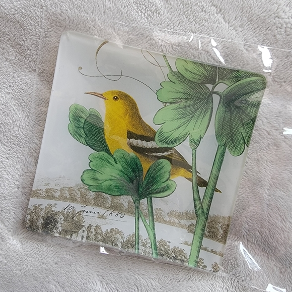 Glass Trinket Tray Bird  4.5” x 4.5” - Picture 2 of 8